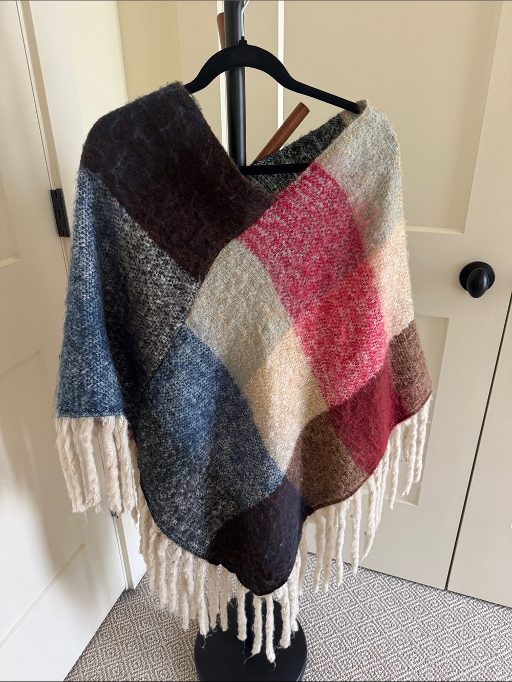 Super Soft Three Bird Nest Poncho